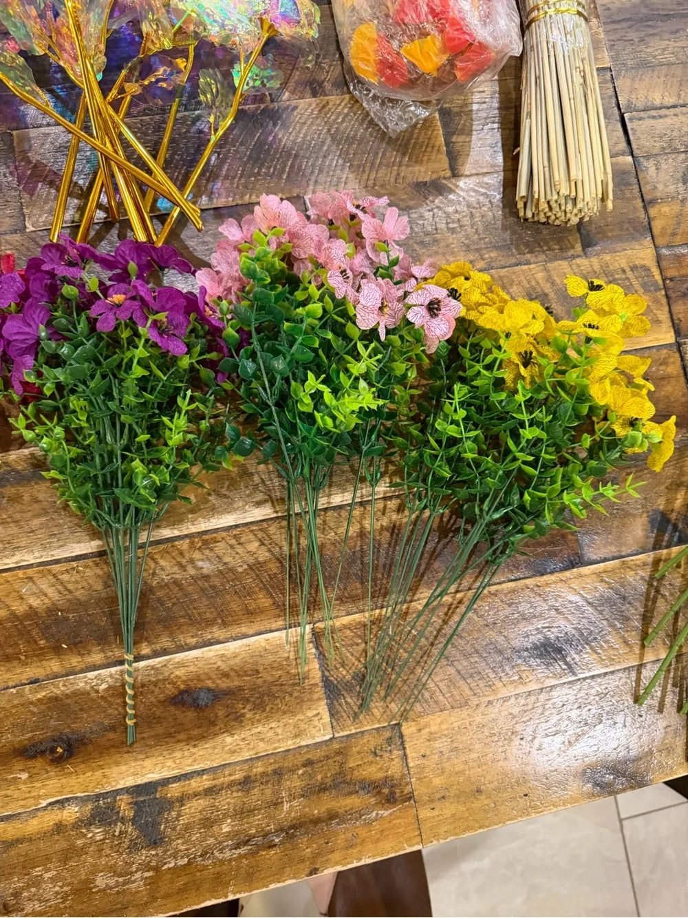 Lg Crafters BUNDLE Assorted Artificial Flowers foliage Holiday Showers Weddings